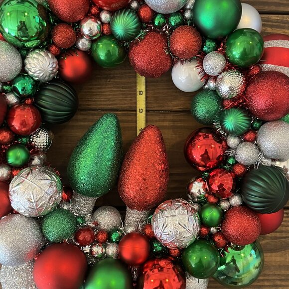 Handmade Red & Green Shatterproof Ball Wreath  2 Large Glittered Light Bulbs - Picture 15 of 16
